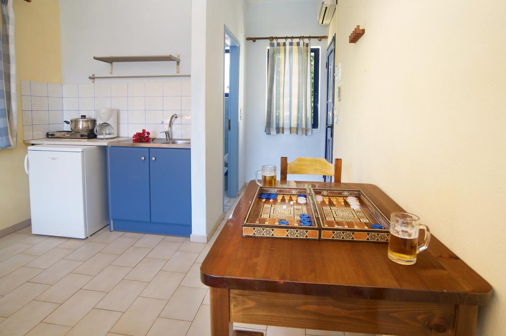 Kalypso Studios & Apartments Karavomylos Eksteriør bilde